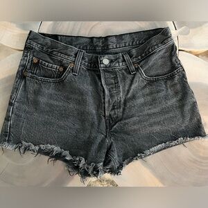 Women’s Levi’s 501 Denim Jean shorts black wash size 28